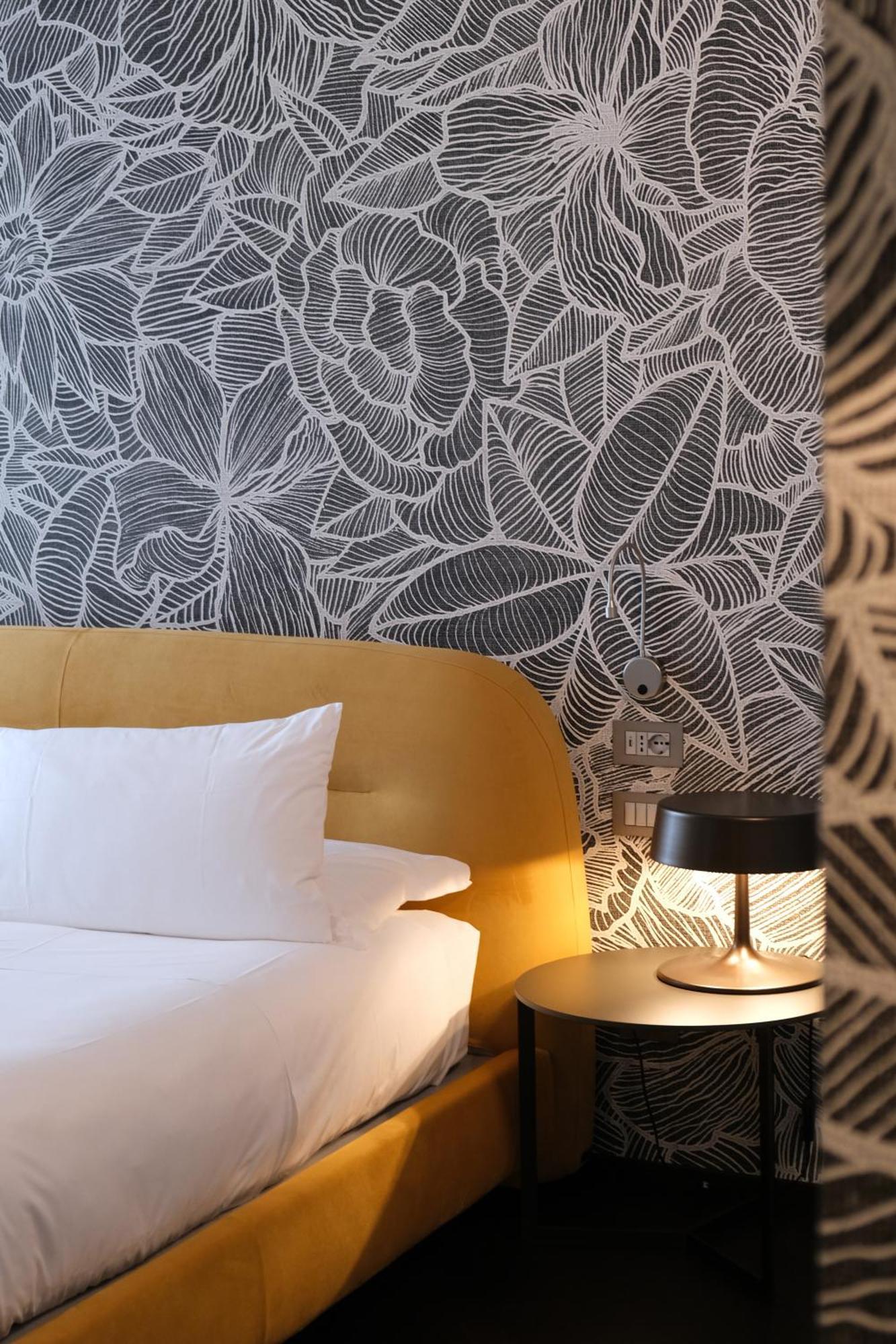 Bianca Relais, By R Collection Hotels Oggiono Exterior foto